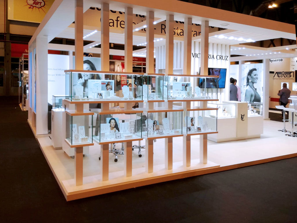 grupoalc-stand-madrid-joya-victoria-cruz